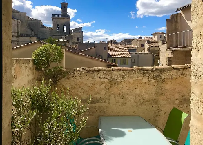 Maison De Roche - Uzes Centre Historique La Fenestrelle